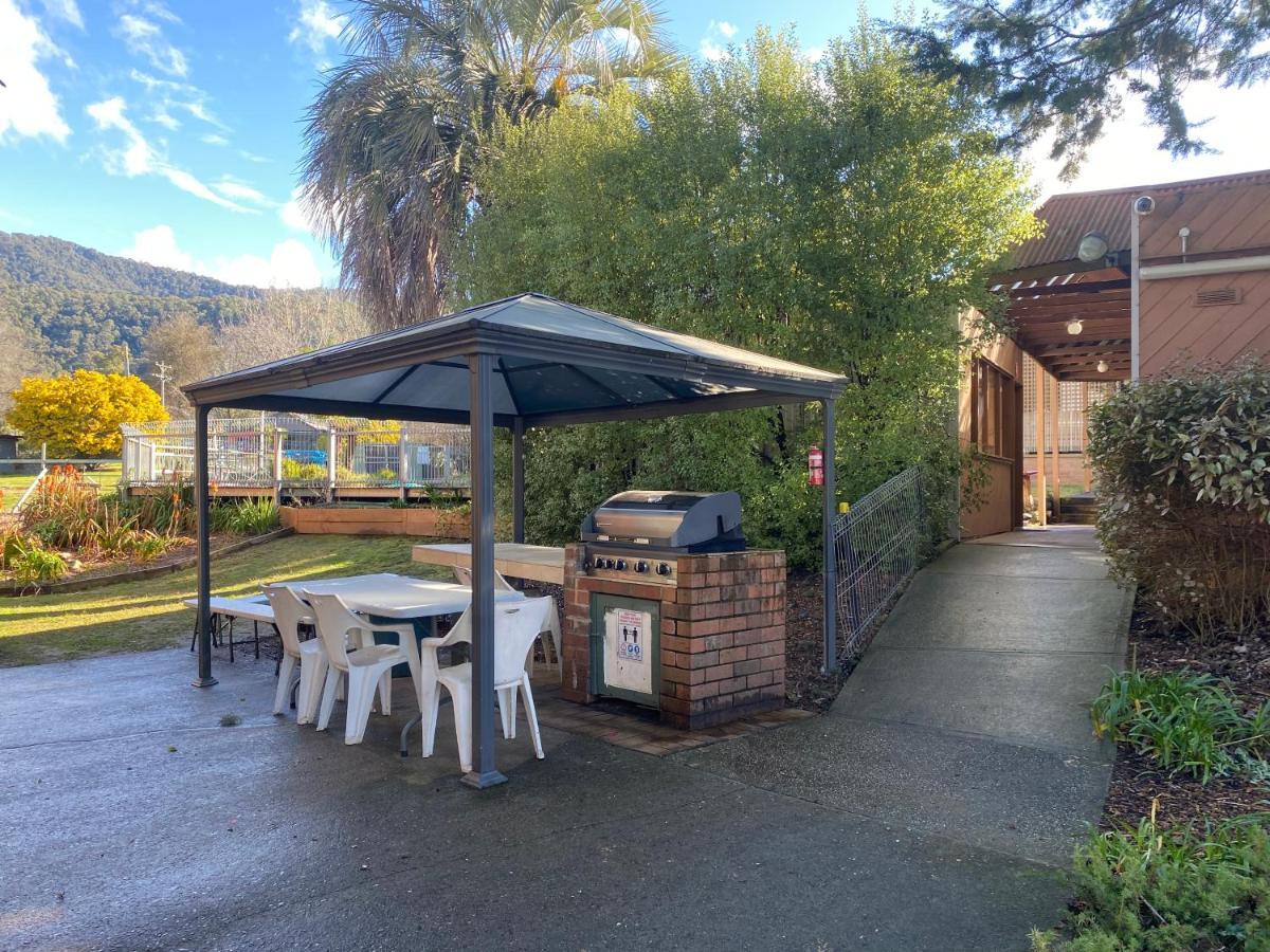 Mountain Creek Motel Bar & Restaurant Mount Beauty Luaran gambar
