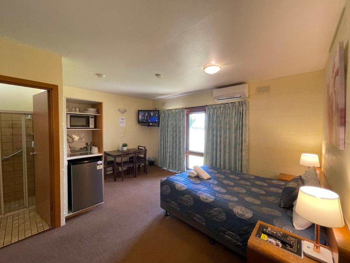 Mountain Creek Motel Bar & Restaurant Mount Beauty Luaran gambar