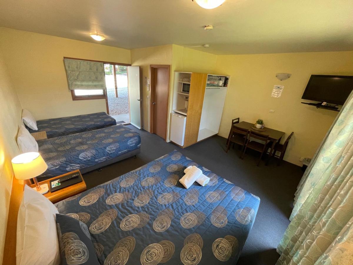 Mountain Creek Motel Bar & Restaurant Mount Beauty Luaran gambar
