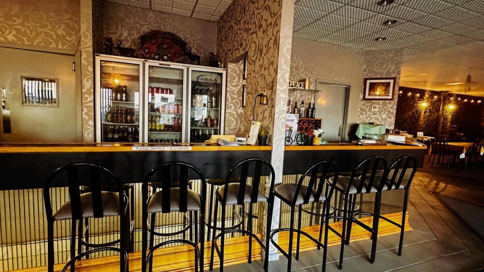 Mountain Creek Motel Bar & Restaurant Mount Beauty Luaran gambar