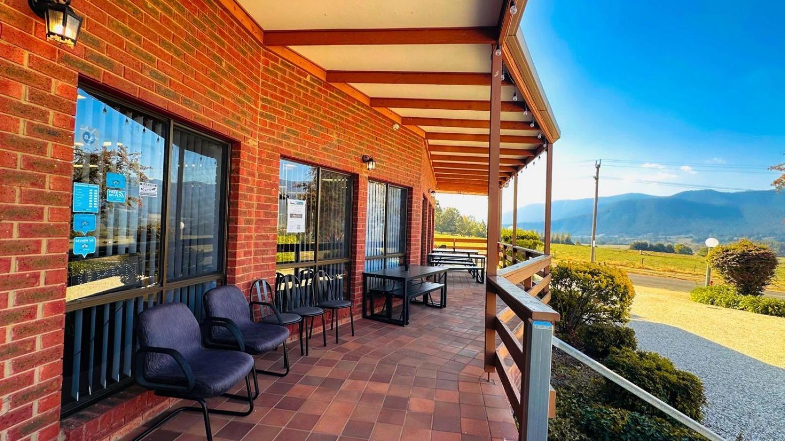 Mountain Creek Motel Bar & Restaurant Mount Beauty Luaran gambar